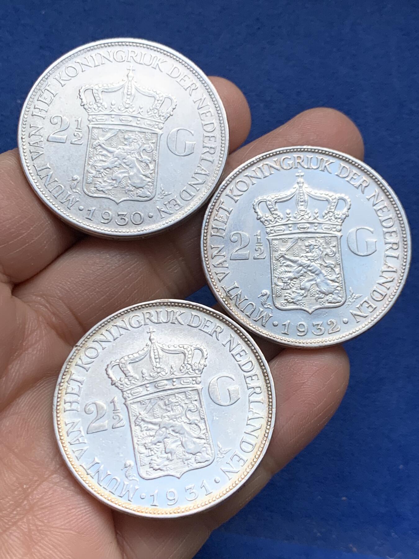 《竞宝斋》第456场 周日，周一，周二   3场连拍 （全场包邮）欢迎送拍 三枚一组 荷兰1930年-1932年威廉明娜女王2.5盾银币