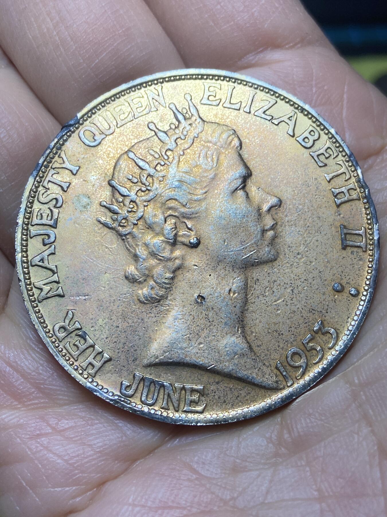 2026年第六场(总第一百七十五场）外国好品散币场(免佣金) 少见形制–英国🇬🇧1953年大型纪念章，直径48mm，重41g (伊丽莎白二世加冕纪念章)