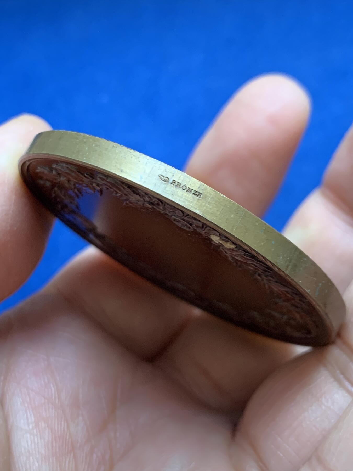 《竞宝斋》第456场 周日，周一，周二   3场连拍 （全场包邮）欢迎送拍 法国谷物女神铜章 C.TROTTIN作品 67.1克 50.3mm 丰饶角铜标