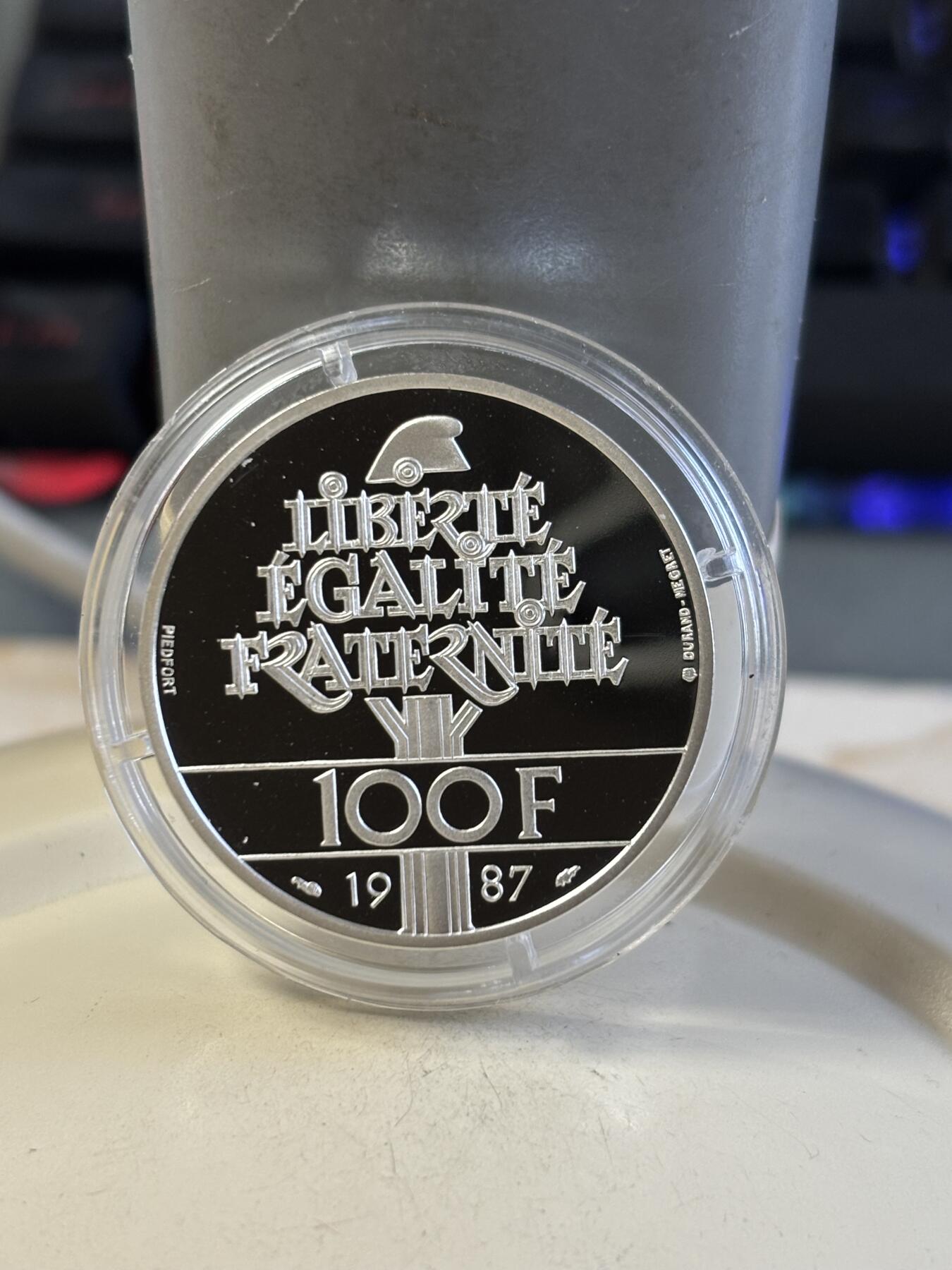 第187期拍卖 法国1987年人物拉法耶特·皮德福特30克加厚精制版本纪念银币，950银，【银价547】