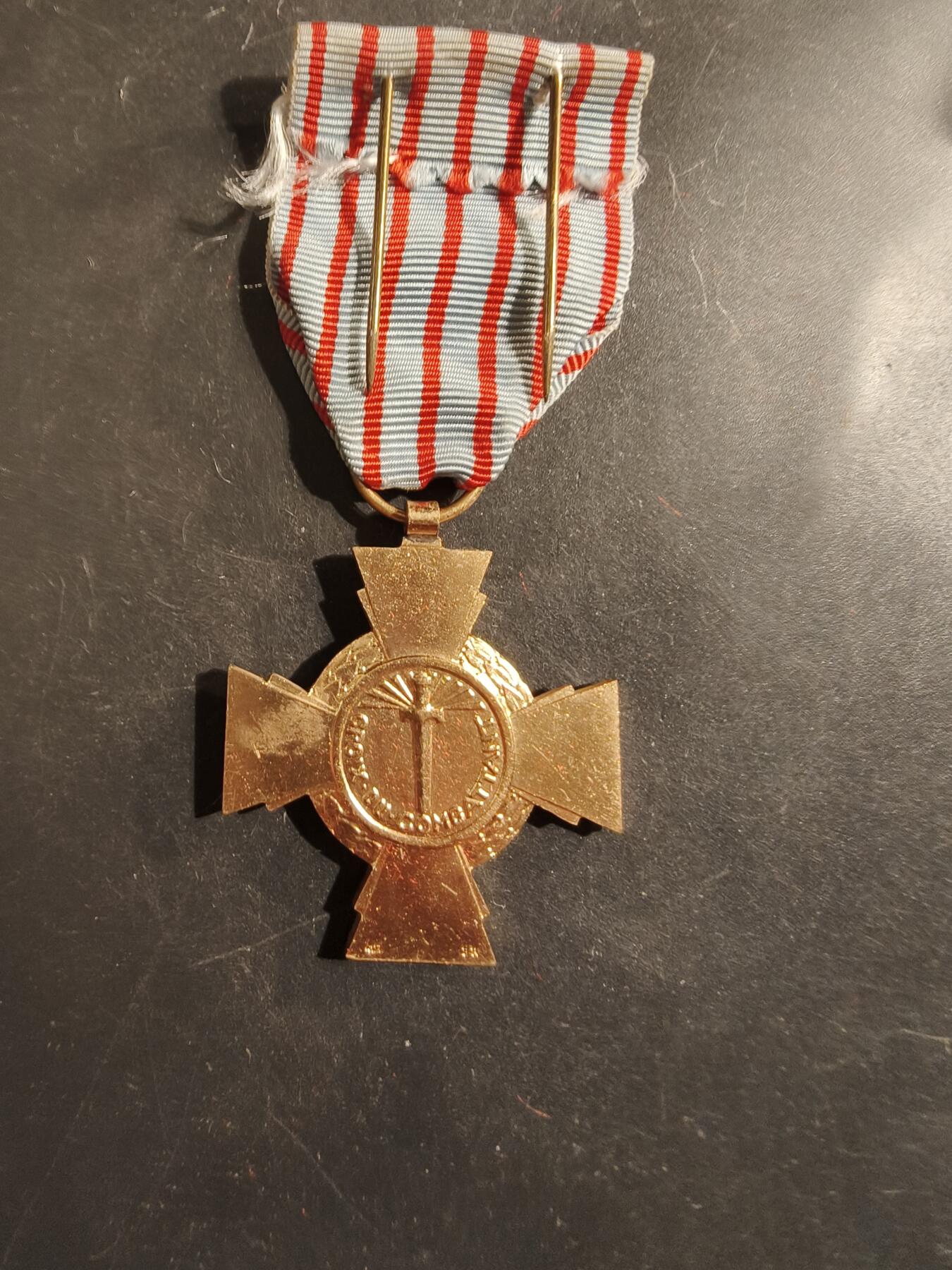 老王徽章第176期 法国战斗十字奖章