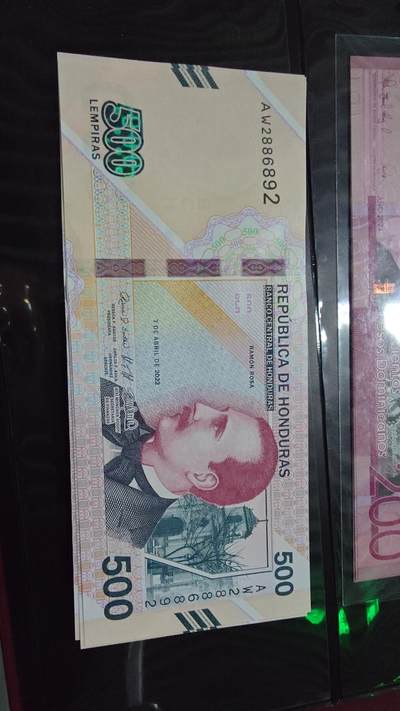 【新年七拍】世界钱币～微拍第228期暨2026年第7期  中小单价原刀卖剩号码精选部分 - 2022年洪都拉斯500 全新绝品无47尾号892