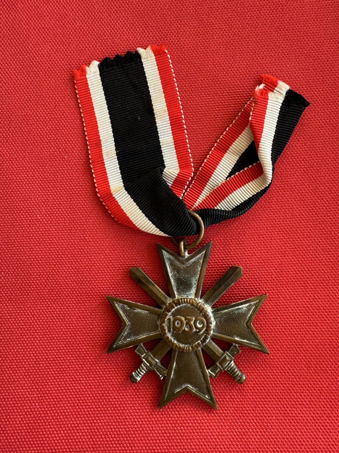 五哥徽章群   14号周三晚上八点4群联拍 铜章