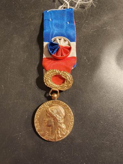 老王徽章第176期 - 法国金级劳动荣誉奖章   实发版   少见版本