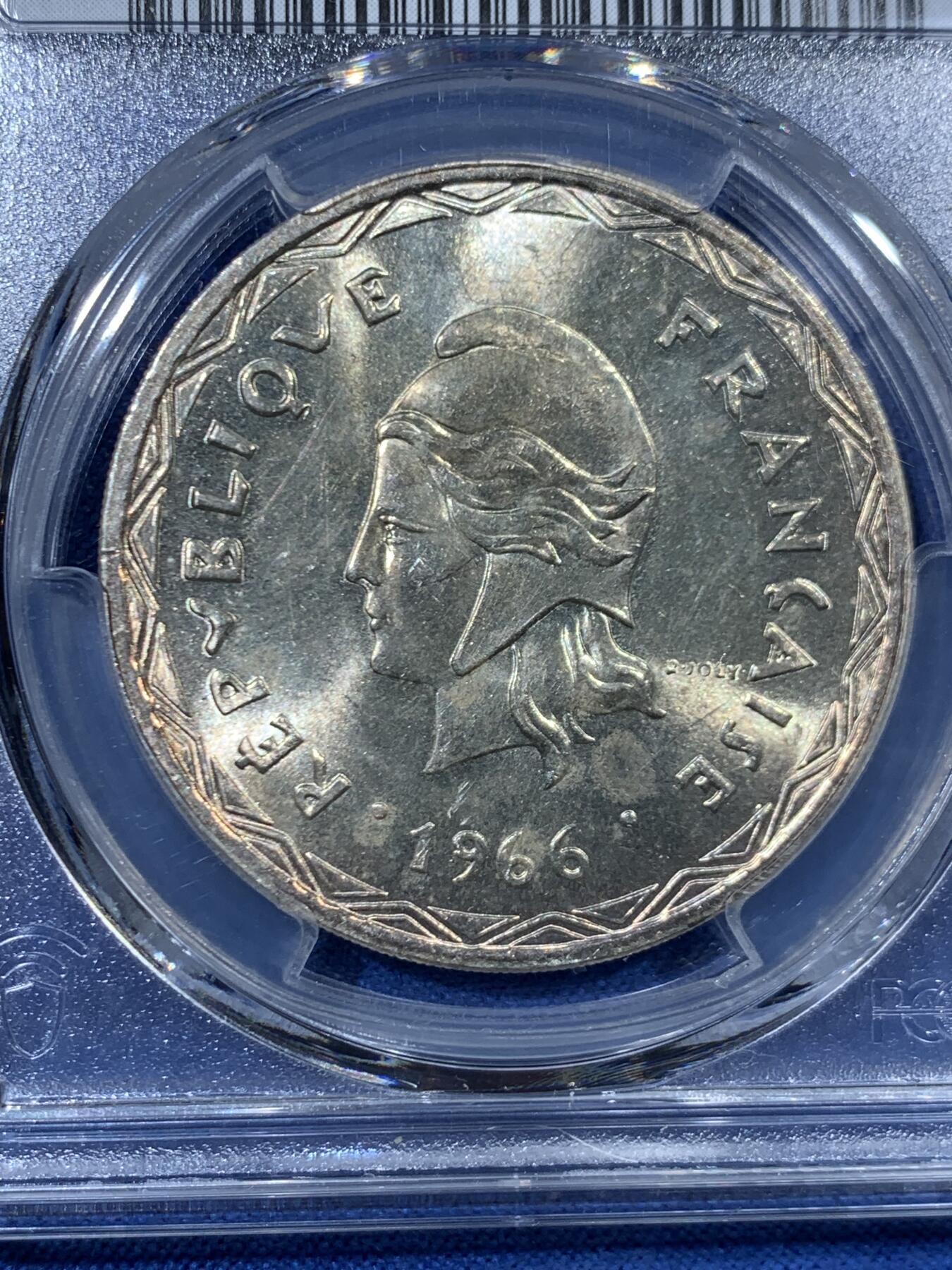 《竞宝斋》第456场 周日，周一，周二   3场连拍 （全场包邮）欢迎送拍 PSGS MS64 法属新赫布里底群岛1966年100法郎银币