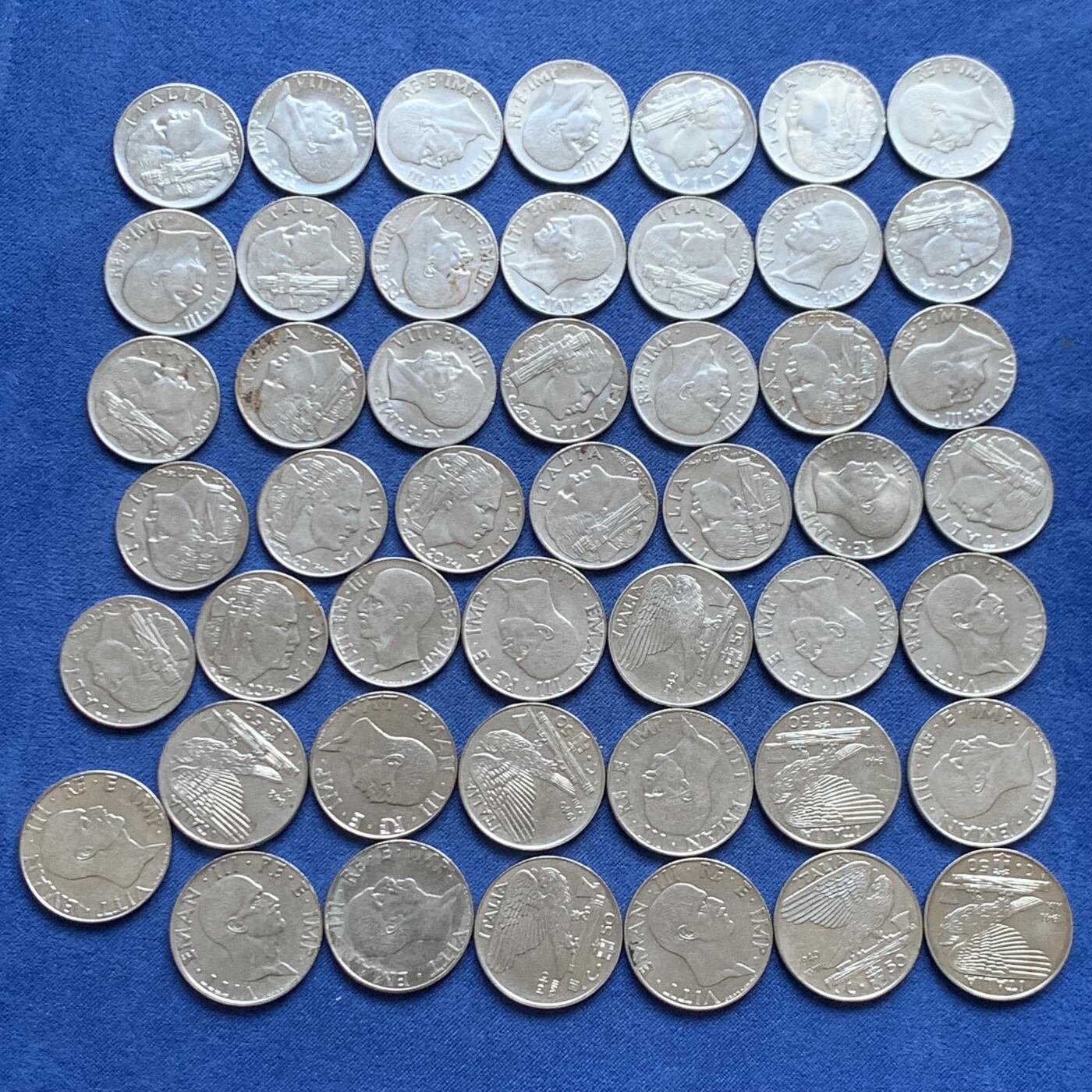 《竞宝斋》第456场 周日，周一，周二   3场连拍 （全场包邮）欢迎送拍 48枚一组 意大利二战时期埃马努埃莱三世20分31枚，50分17枚，细节见图。