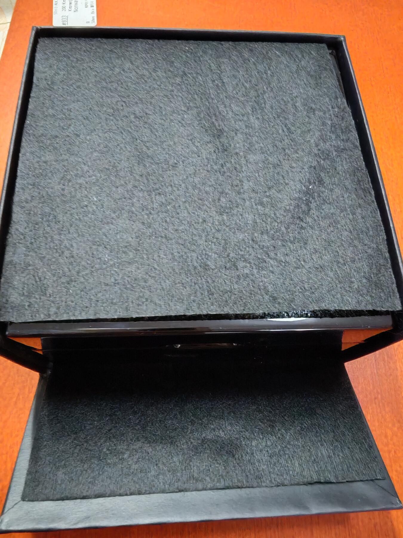 长老汇蛇年精选第九十三场拍卖 2022英国历代君主系列詹姆士一世5英镑精制银币，2盎司999银，700枚，盒证全，钢琴烤漆木盒