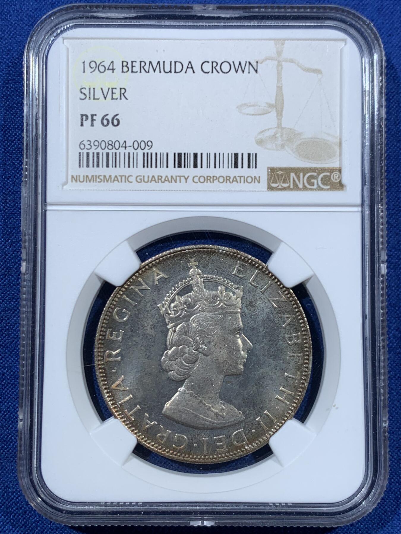 《竞宝斋》第456场 周日，周一，周二   3场连拍 （全场包邮）欢迎送拍 NGC PF66 百慕大1964年女王精铸1克朗大银币 观感非常好。个人原盒拆出送评，状态出色的一颗