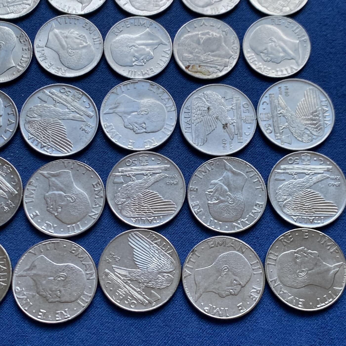 《竞宝斋》第456场 周日，周一，周二   3场连拍 （全场包邮）欢迎送拍 48枚一组 意大利二战时期埃马努埃莱三世20分31枚，50分17枚，细节见图。