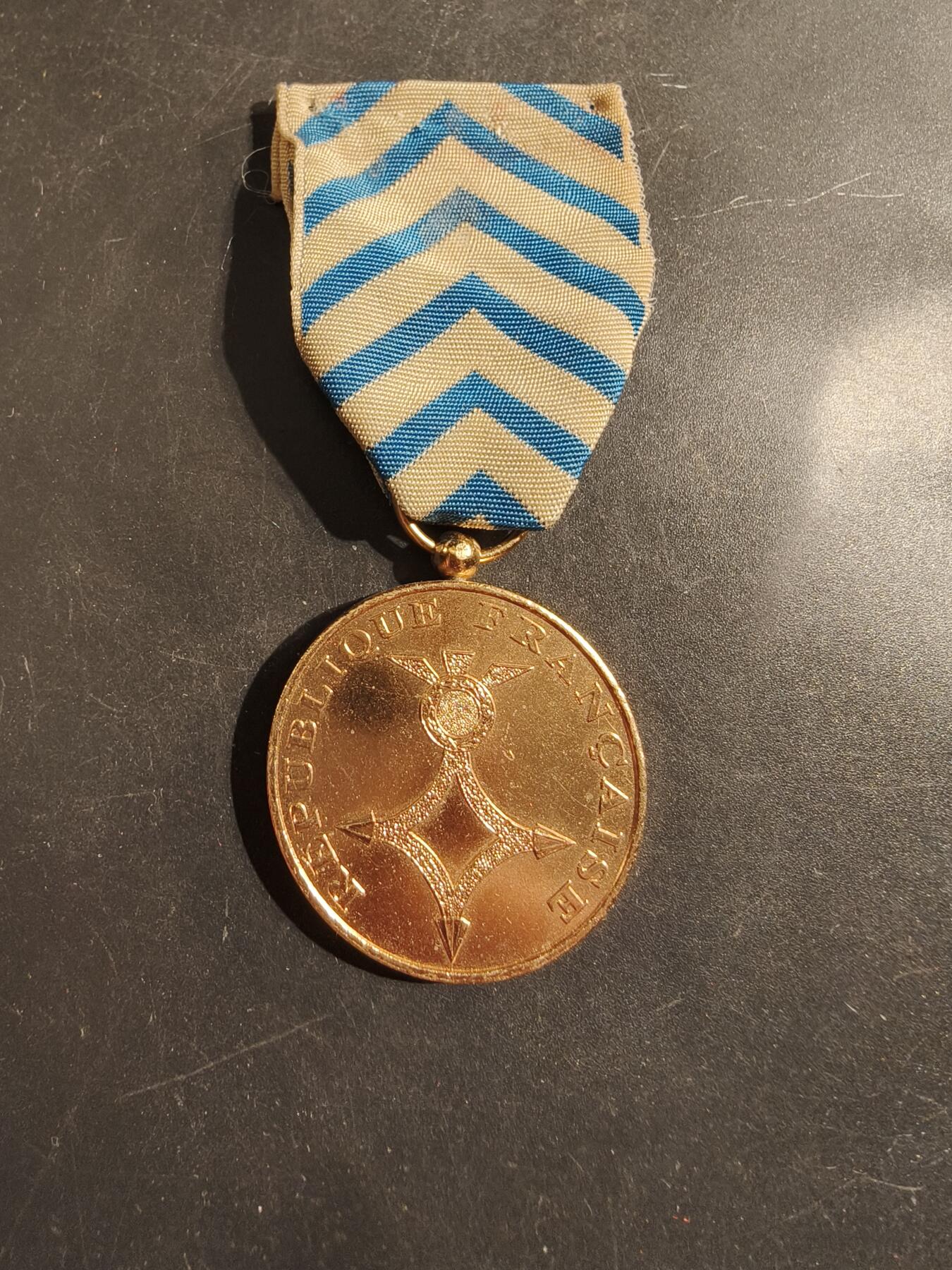 老王徽章第176期 法国北非战役奖章