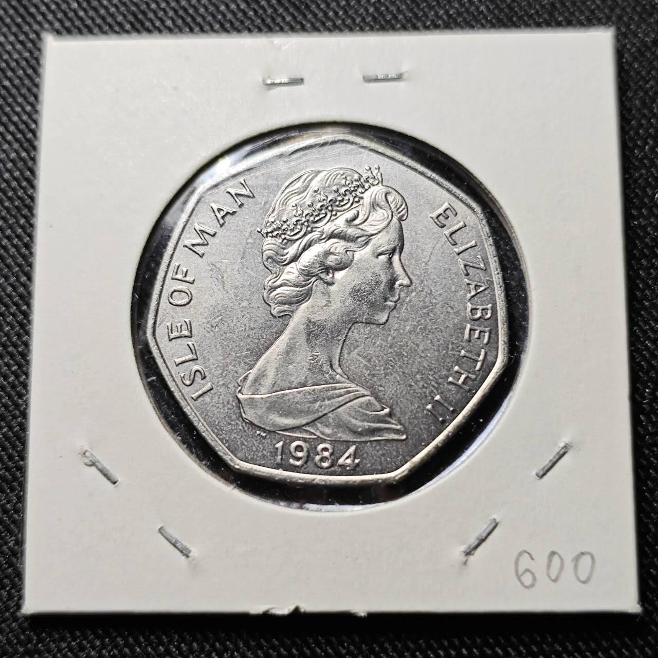 KK钱币收藏小铺  第400期  百期特拍（四拍之四）2月预留时间 周末发货  1984马恩岛50便士 赛车比赛纪念