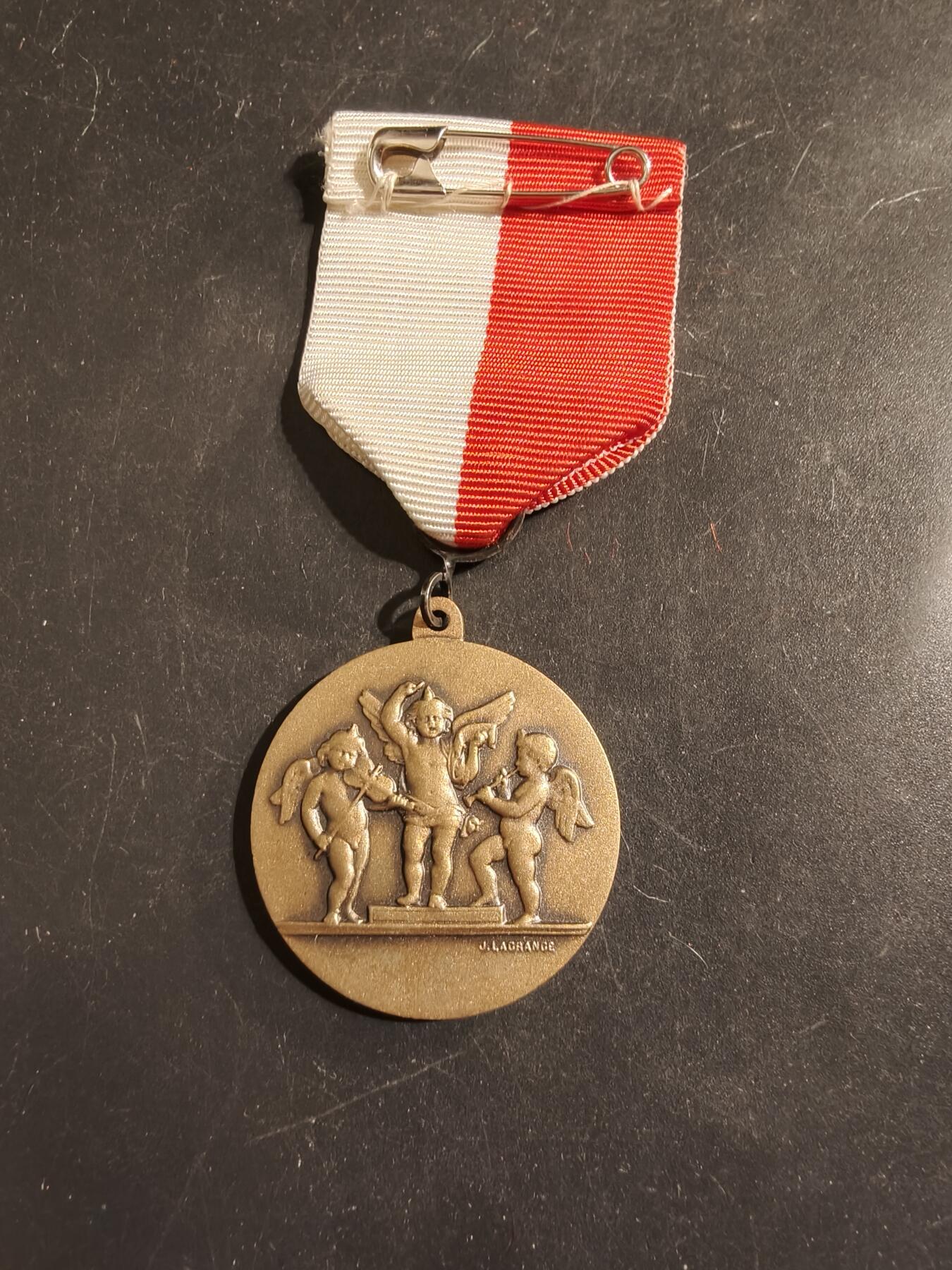 老王徽章第176期 法国米卢斯流行艺术办公室纪念章