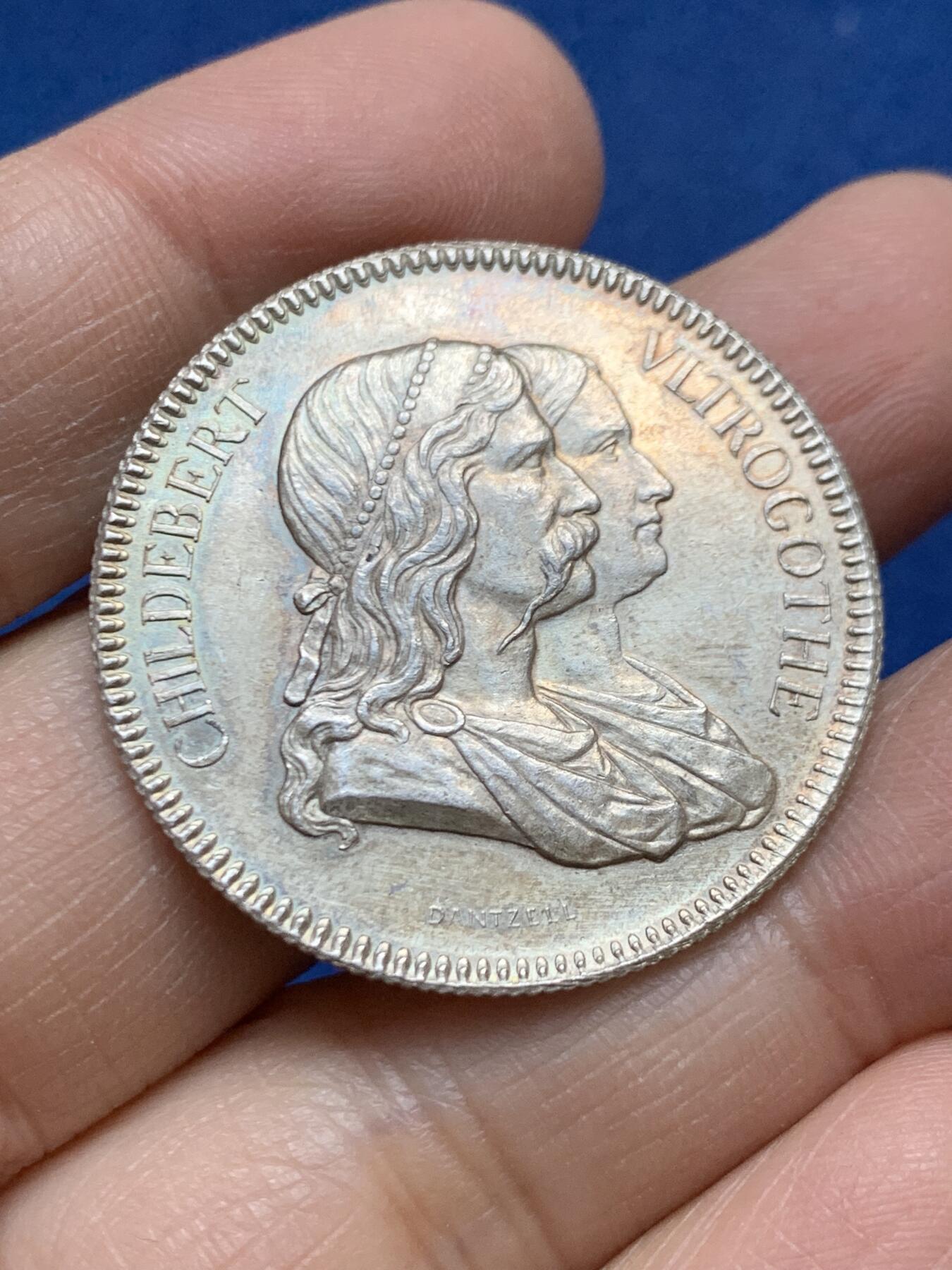 《竞宝斋》第456场 周日，周一，周二   3场连拍 （全场包邮）欢迎送拍 法国里昂市立医院总理事会银质代币 15.25克 35mm