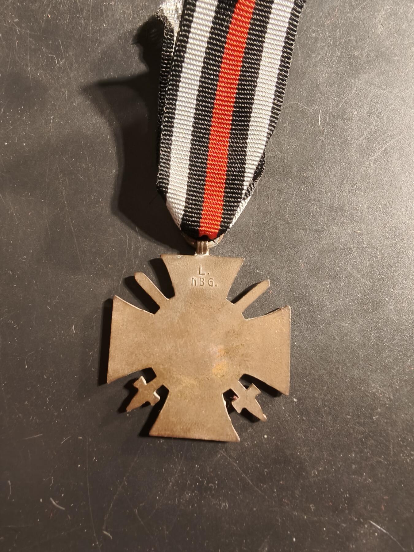 老王徽章第176期 德国一战兴登堡十字奖章   L.NBG.厂标