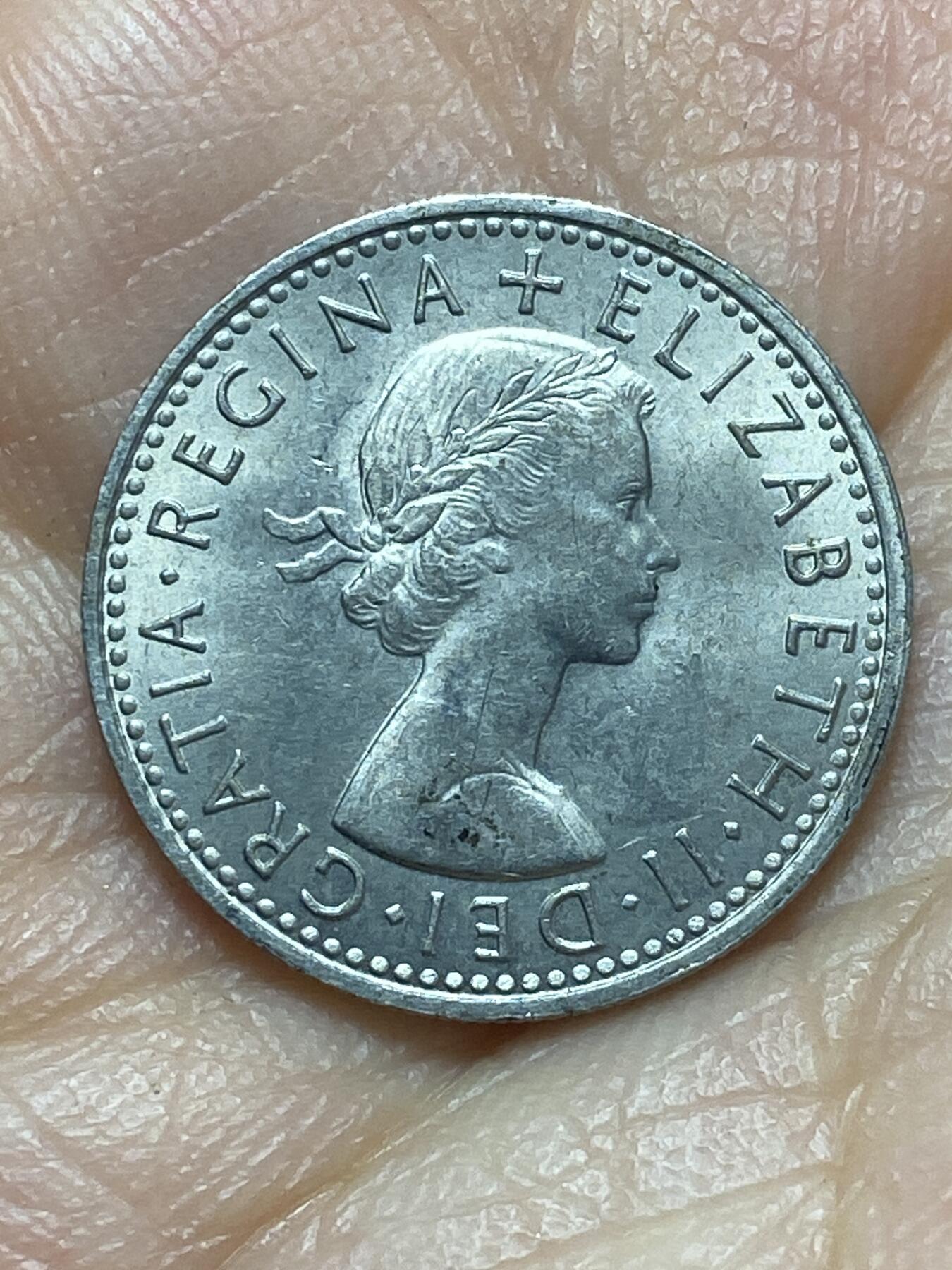 2026年第六场(总第一百七十五场）外国好品散币场(免佣金) 英国🇬🇧1967年6便士(伊丽莎白二世青年桂冠第二版，普制币关门年)