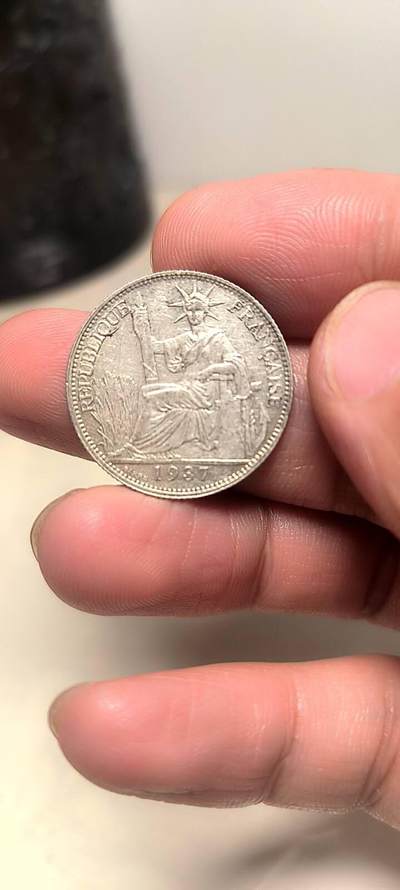 坐洋20分银币 - 坐洋20分银币