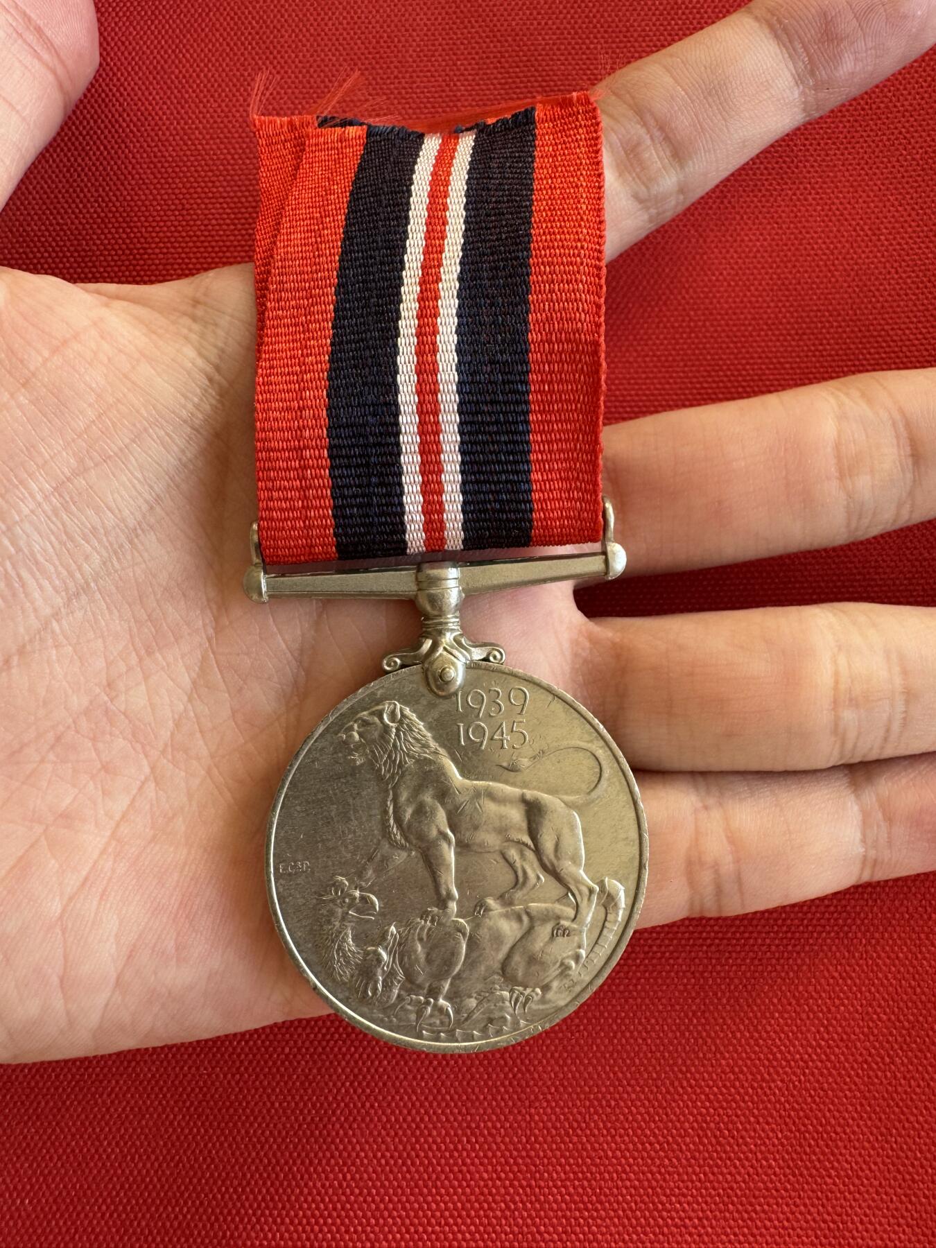 五哥徽章群   14号周三晚上八点4群联拍 铜章