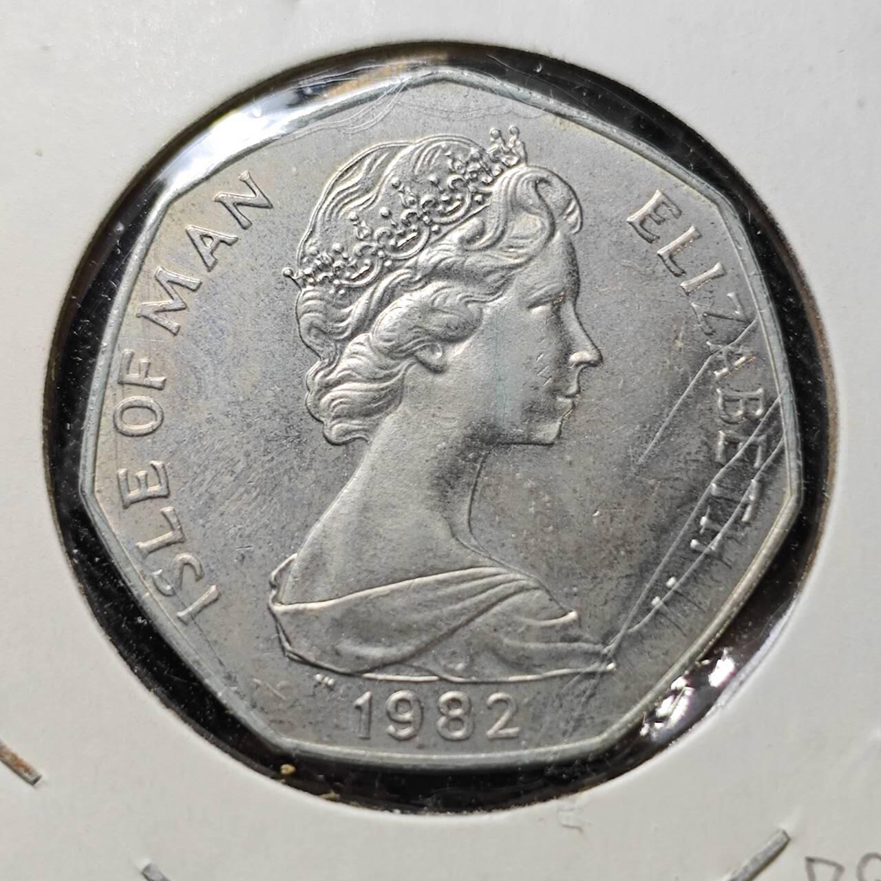 KK钱币收藏小铺  第400期  百期特拍（四拍之四）2月预留时间 周末发货  1982马恩岛50便士纪念币 摩托车比赛纪念