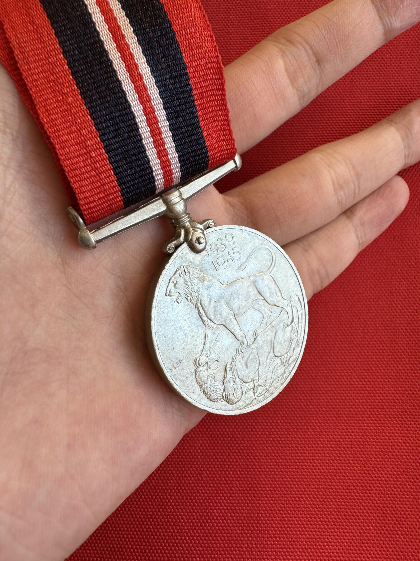 五哥徽章群   14号周三晚上八点4群联拍 铜章