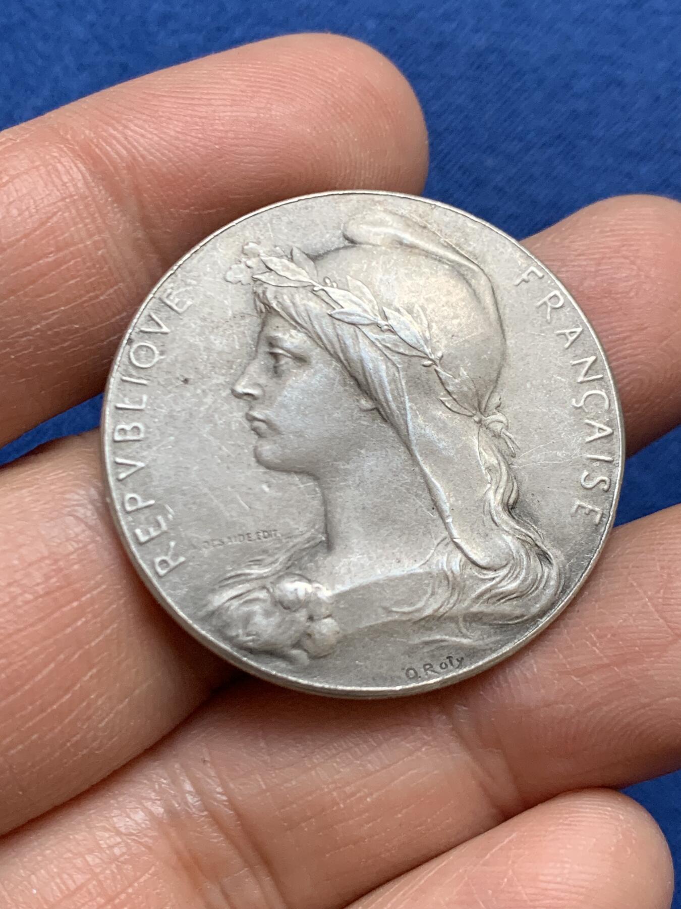 《竞宝斋》第456场 周日，周一，周二   3场连拍 （全场包邮）欢迎送拍 法国 罗蒂作品 自由帽玛丽安娜银章 野猪头+菱形银标 14.6g 33.5mm