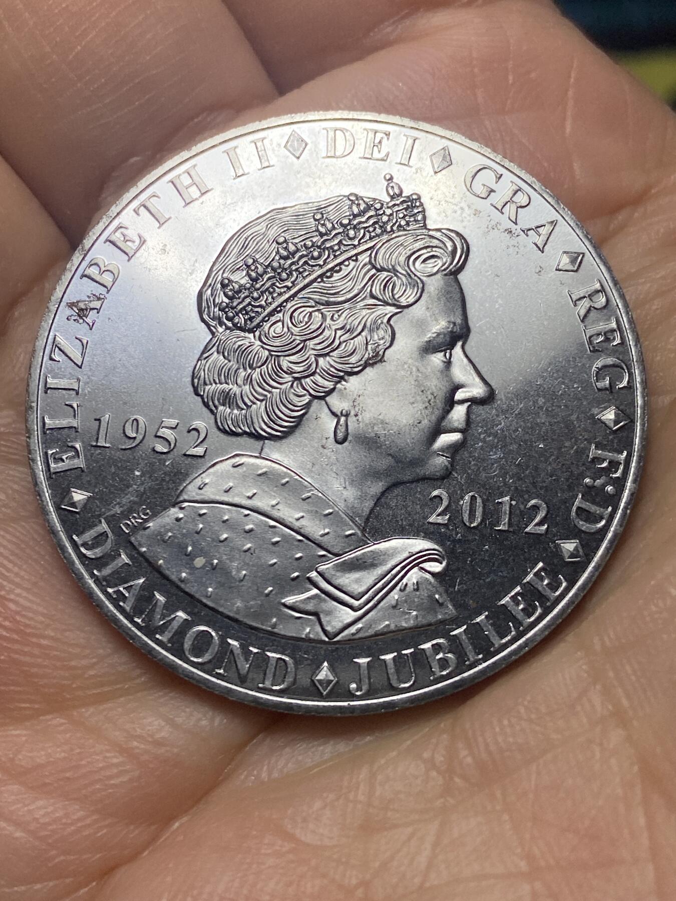 2026年第六场(总第一百七十五场）外国好品散币场(免佣金) 少见好品–英国🇬🇧2012年大型纪念章(伊丽莎白二世登基60周年钻石禧纪念章)