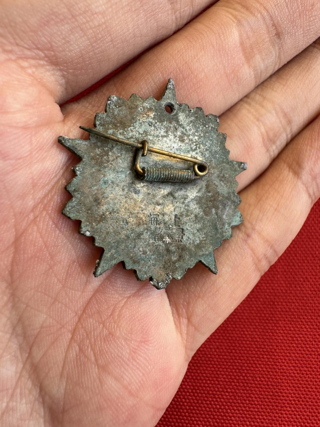 五哥徽章群   14号周三晚上八点4群联拍