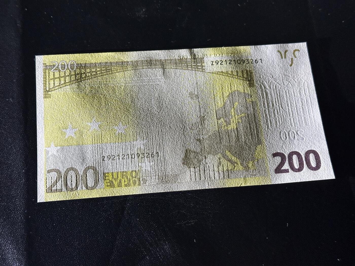 《外钞收藏家》第六百零二期（精品场）（本平台长期征集拍品、欢迎藏友们联系合作）