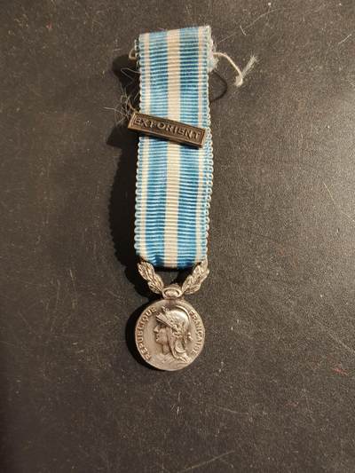 老王徽章第176期 - 法国殖民奖章迷你章    远东勋条