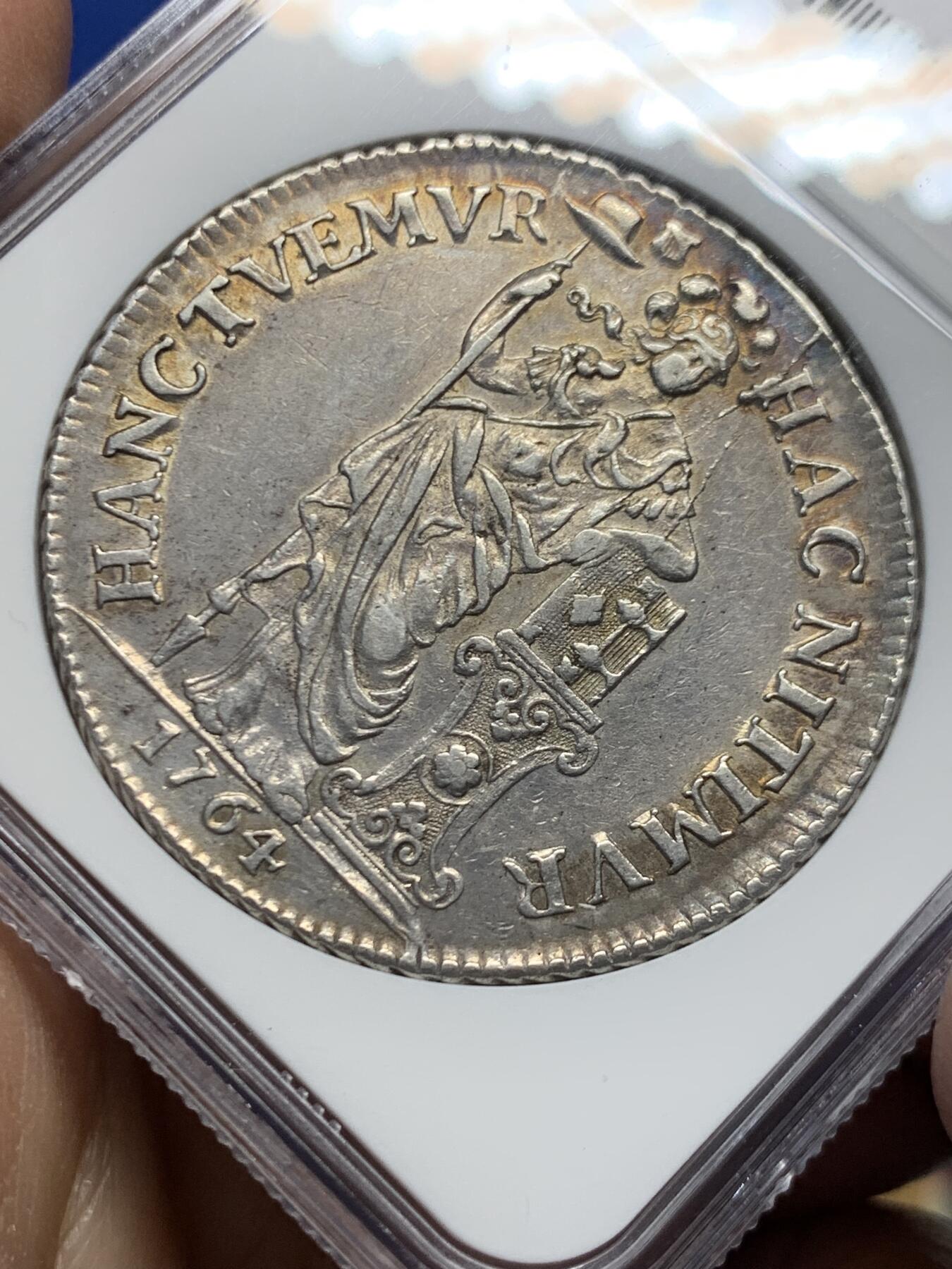 《竞宝斋》第456场 周日，周一，周二   3场连拍 （全场包邮）欢迎送拍 NGC AU58 荷兰 1764年 乌特勒支站人3盾大银币 经典站人女神 深打好状态