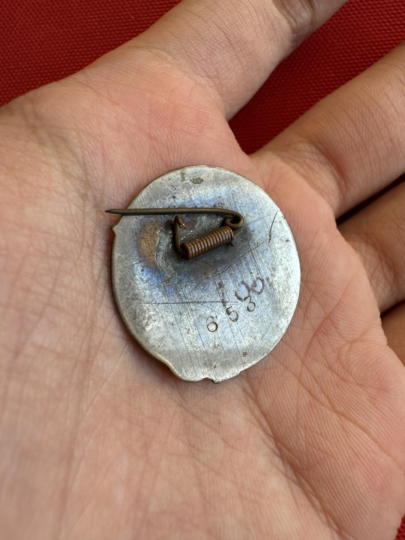 五哥徽章群   14号周三晚上八点4群联拍 铜章