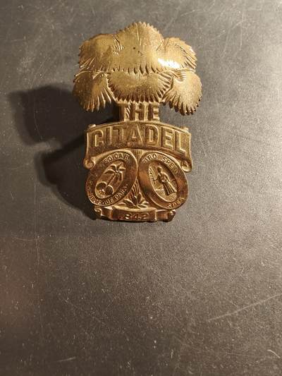 老王徽章第176期 - 美国南卡罗来纳州军事学校大檐帽帽徽