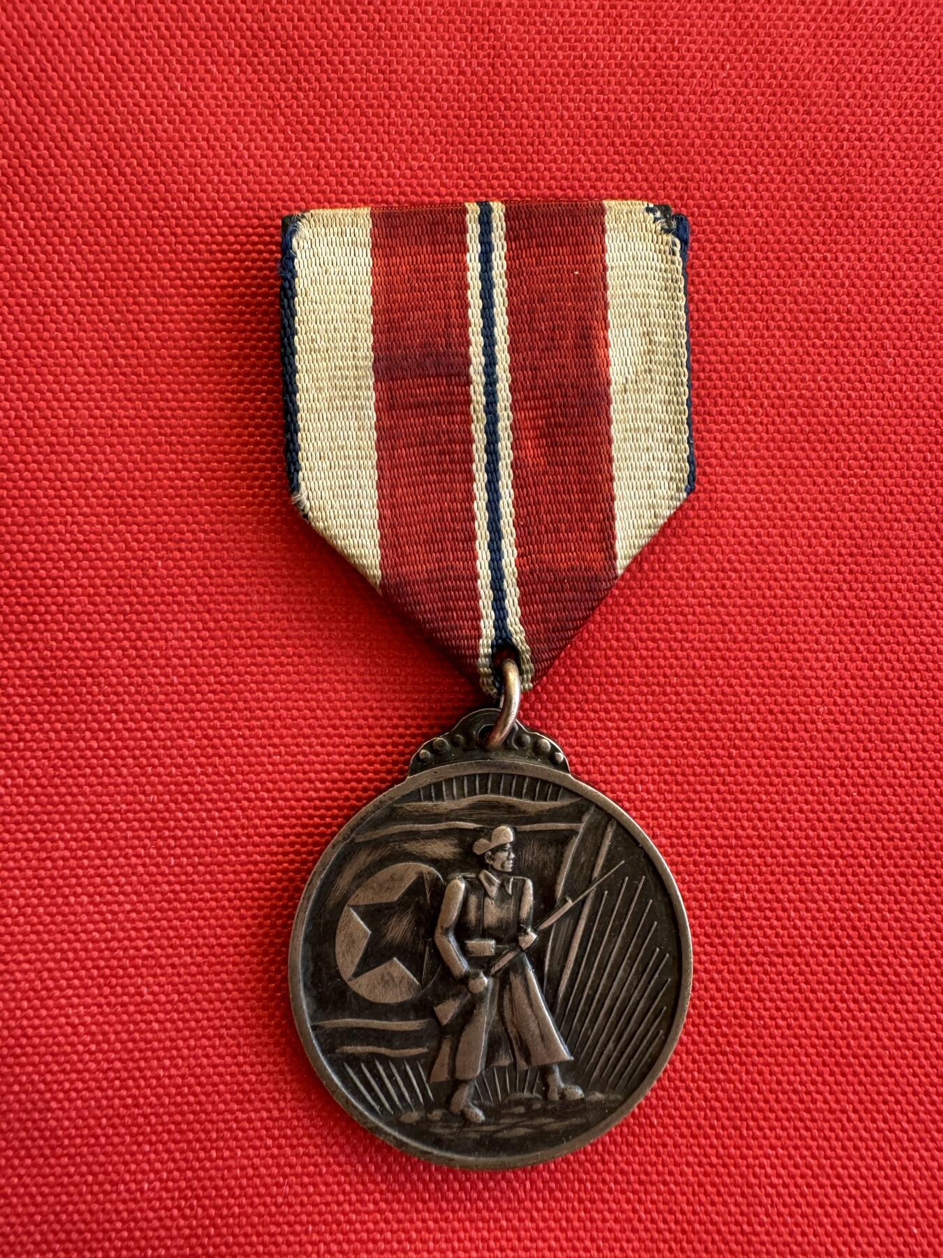 五哥徽章群   14号周三晚上八点4群联拍 银章