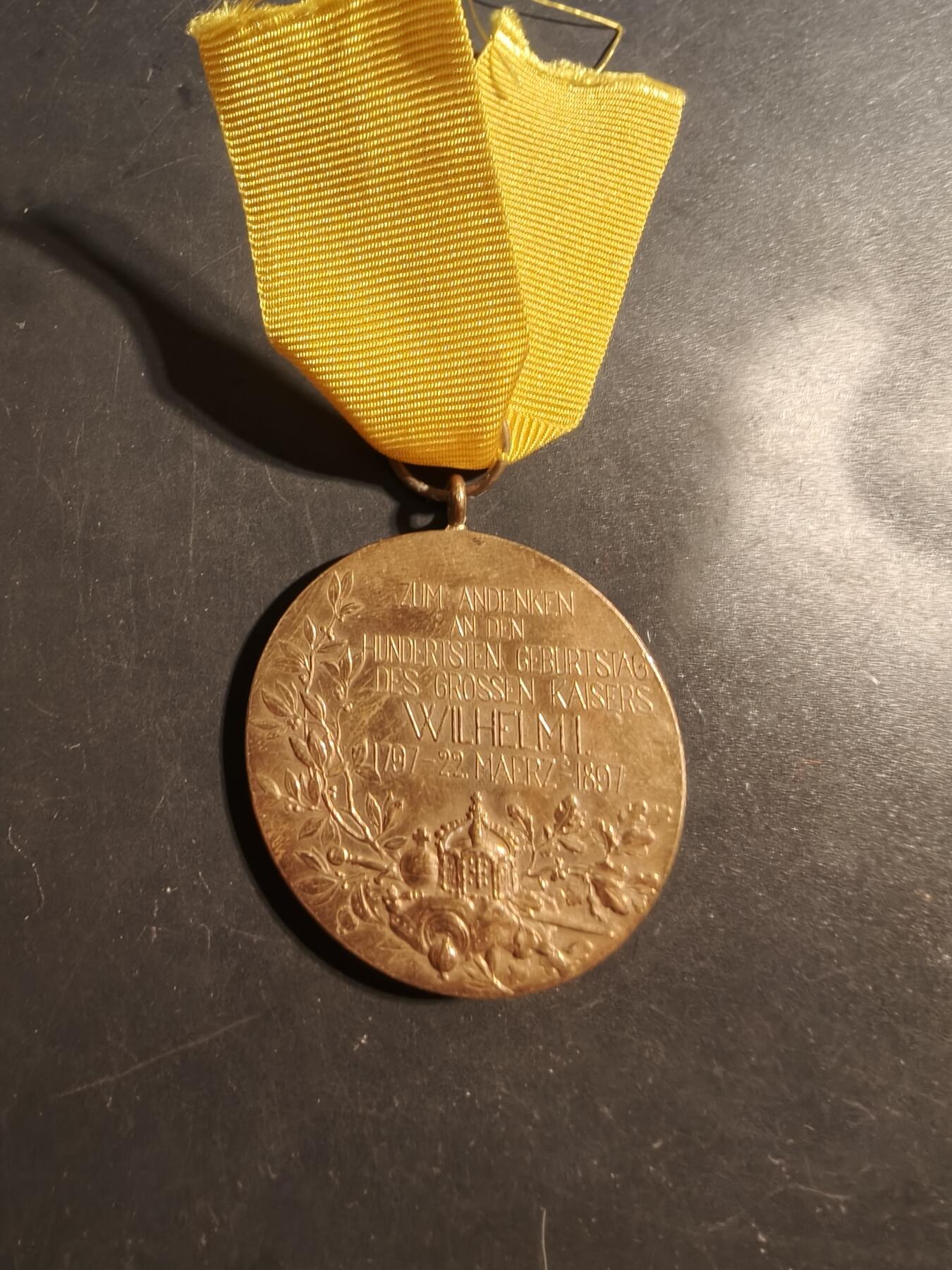 老王徽章第176期