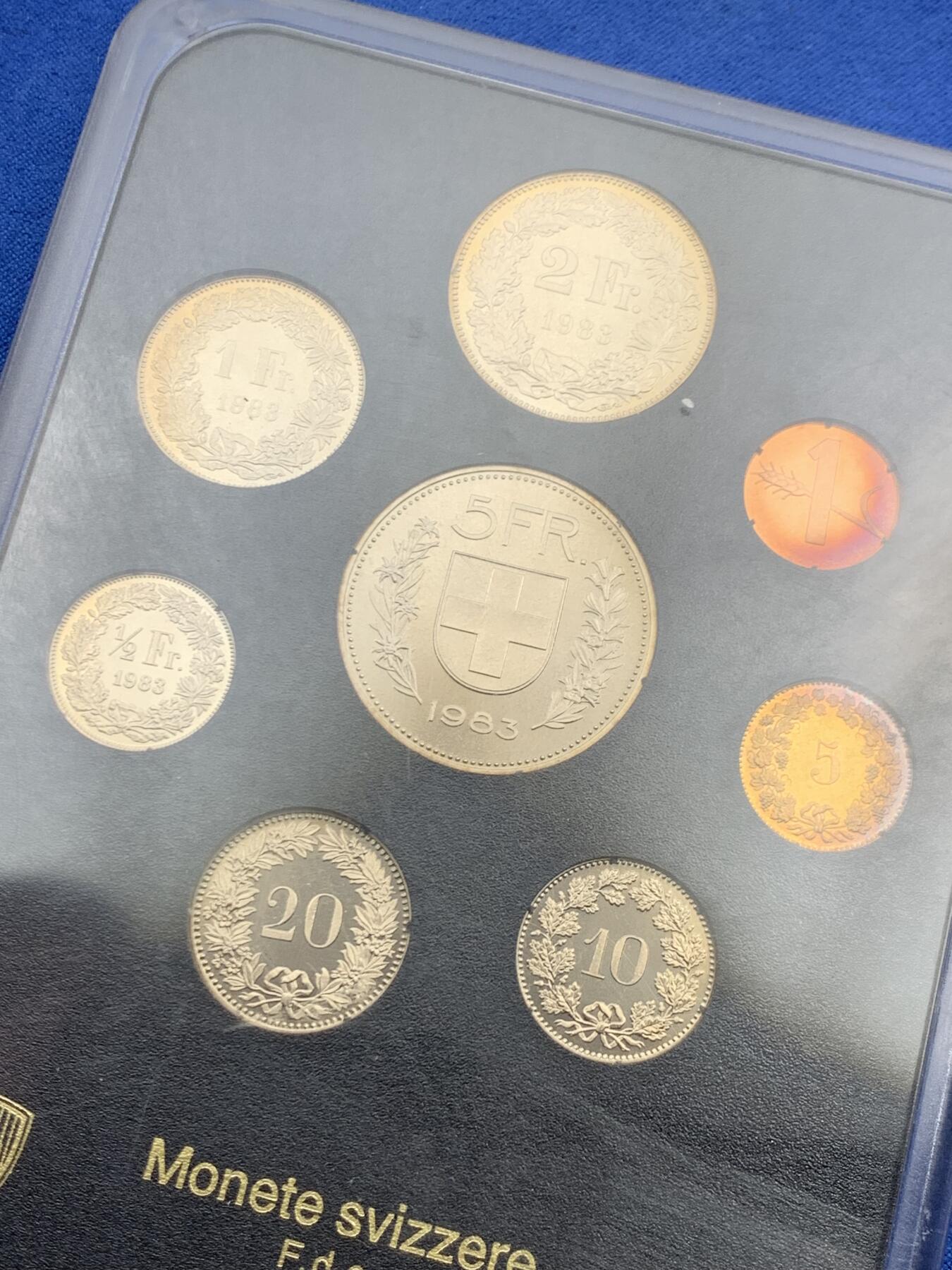 《竞宝斋》第456场 周日，周一，周二   3场连拍 （全场包邮）欢迎送拍 瑞士1983年精制套币