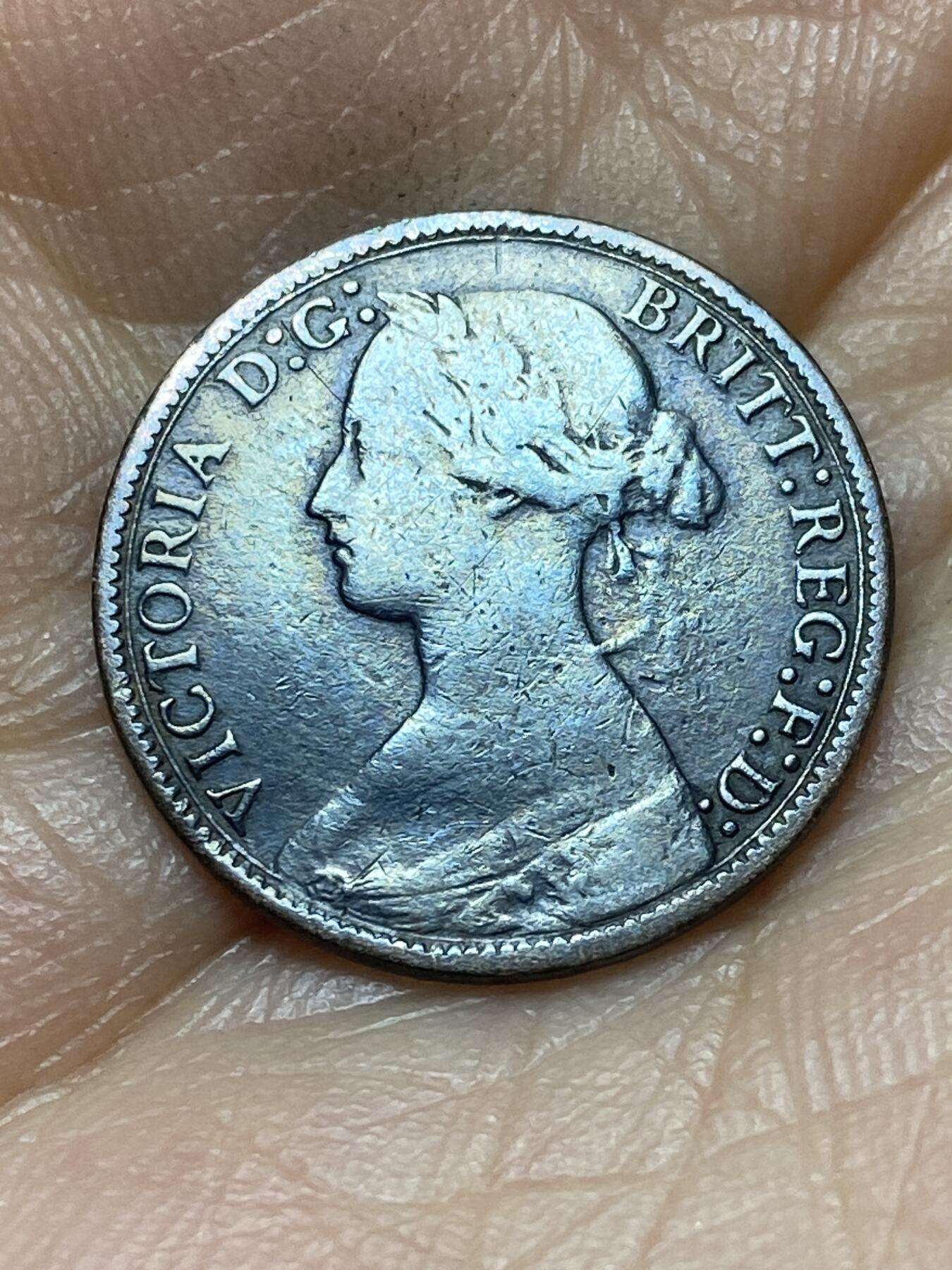 2026年第六场(总第一百七十五场）外国好品散币场(免佣金) 币微不平–英国🇬🇧1869年1法新(维多利亚女王中年桂冠)