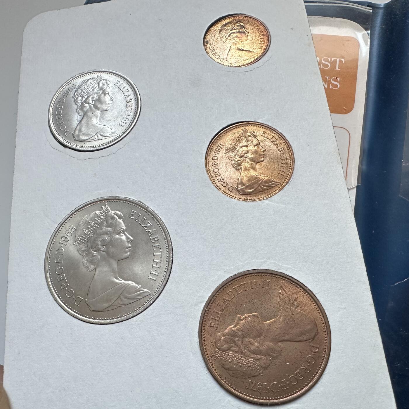 🌹外币初藏🌹🐯2026年第6场  每周二四六晚8️⃣点 接代拍 英国新便士五枚套 原装册