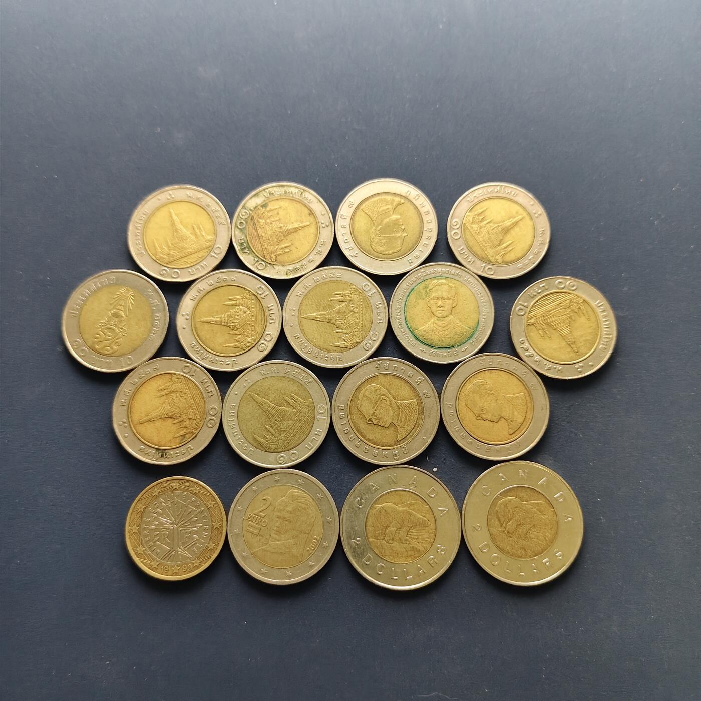 【全场包邮】纯粹捡漏拍494场 【批量】世界各国各年份泰铢/加元/欧元双色币17枚一组（汇率价约73元，附件仅供参考，具体数量请自行清点）