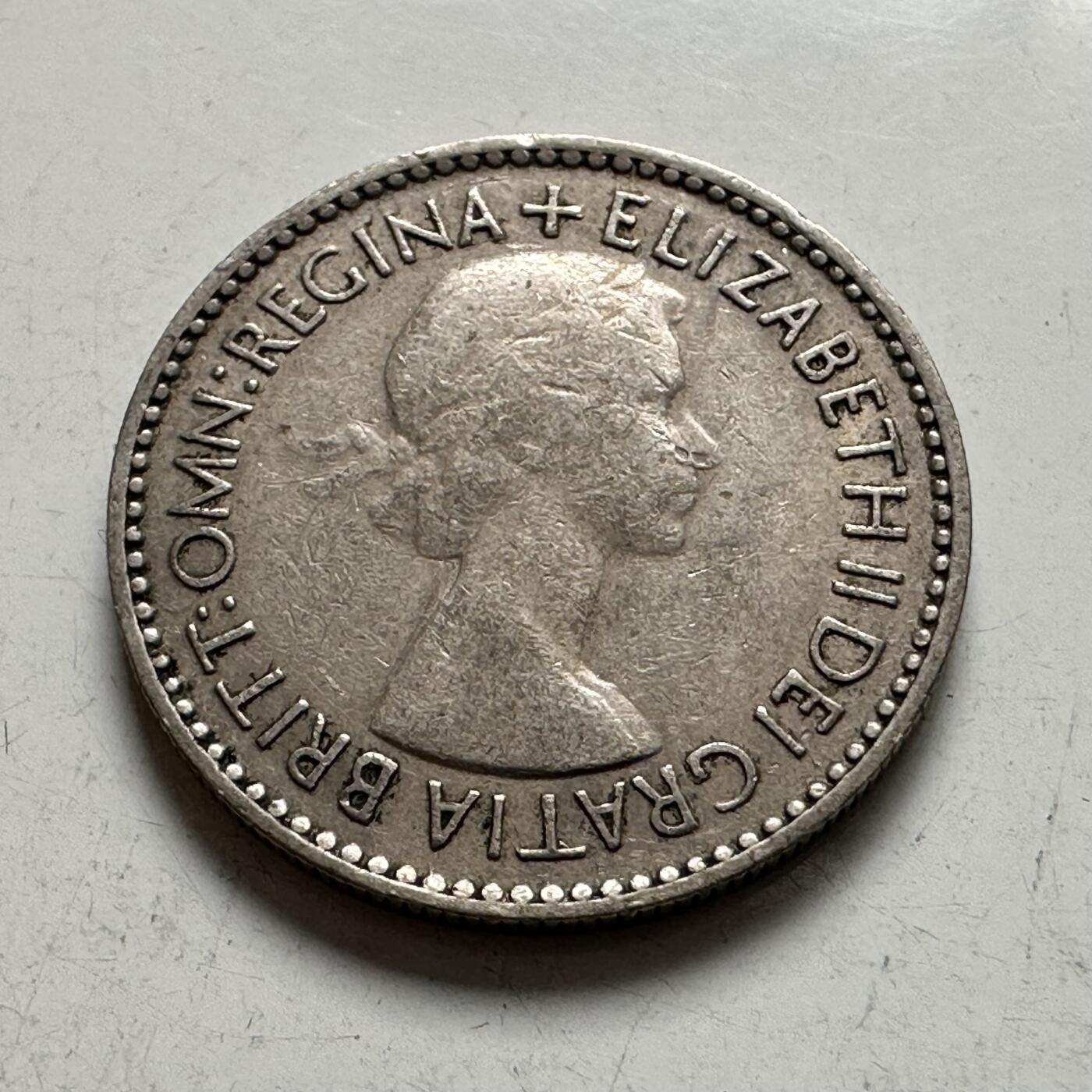 🌹外币初藏🌹🐯2026年第6场  每周二四六晚8️⃣点 接代拍 英国1953年六便士 登基版 a