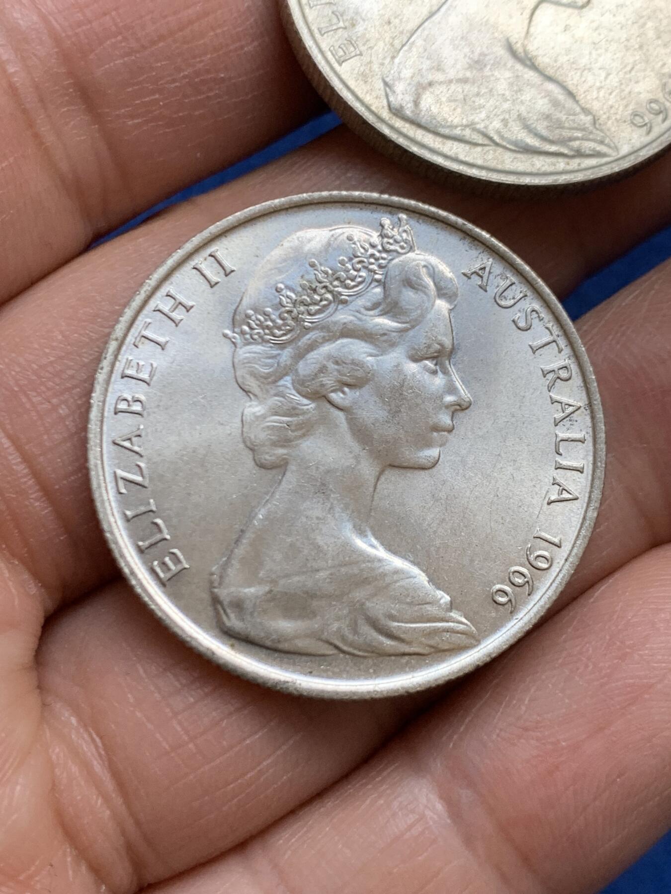 《竞宝斋》第456场 周日，周一，周二   3场连拍 （全场包邮）欢迎送拍 两枚一组 澳大利亚1966年50分银币