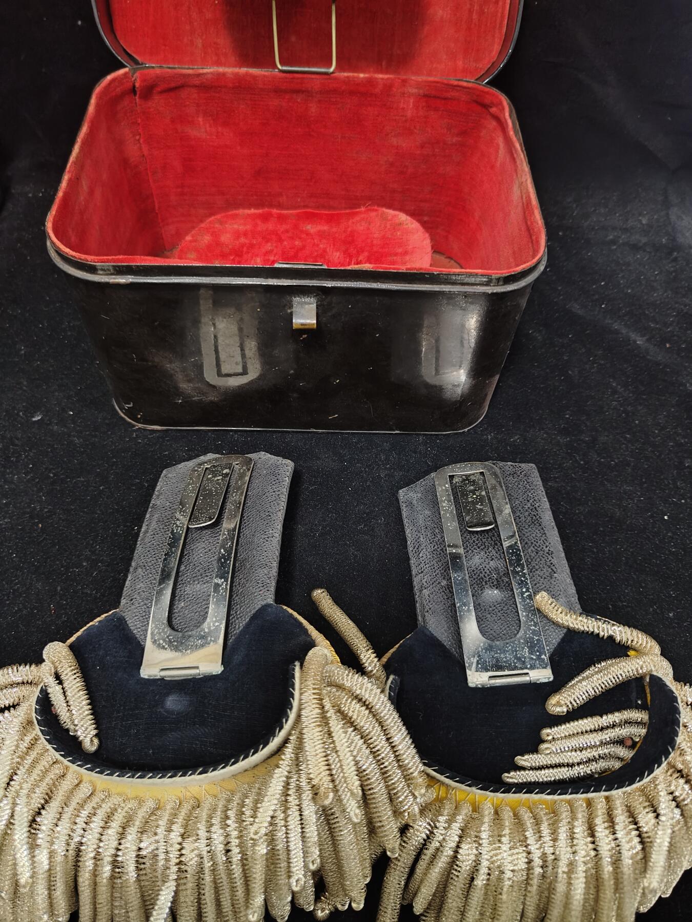 0元起拍勋章 第325期 咸鱼国勋章拍卖专场 1月14日（周三）下午6：00开始