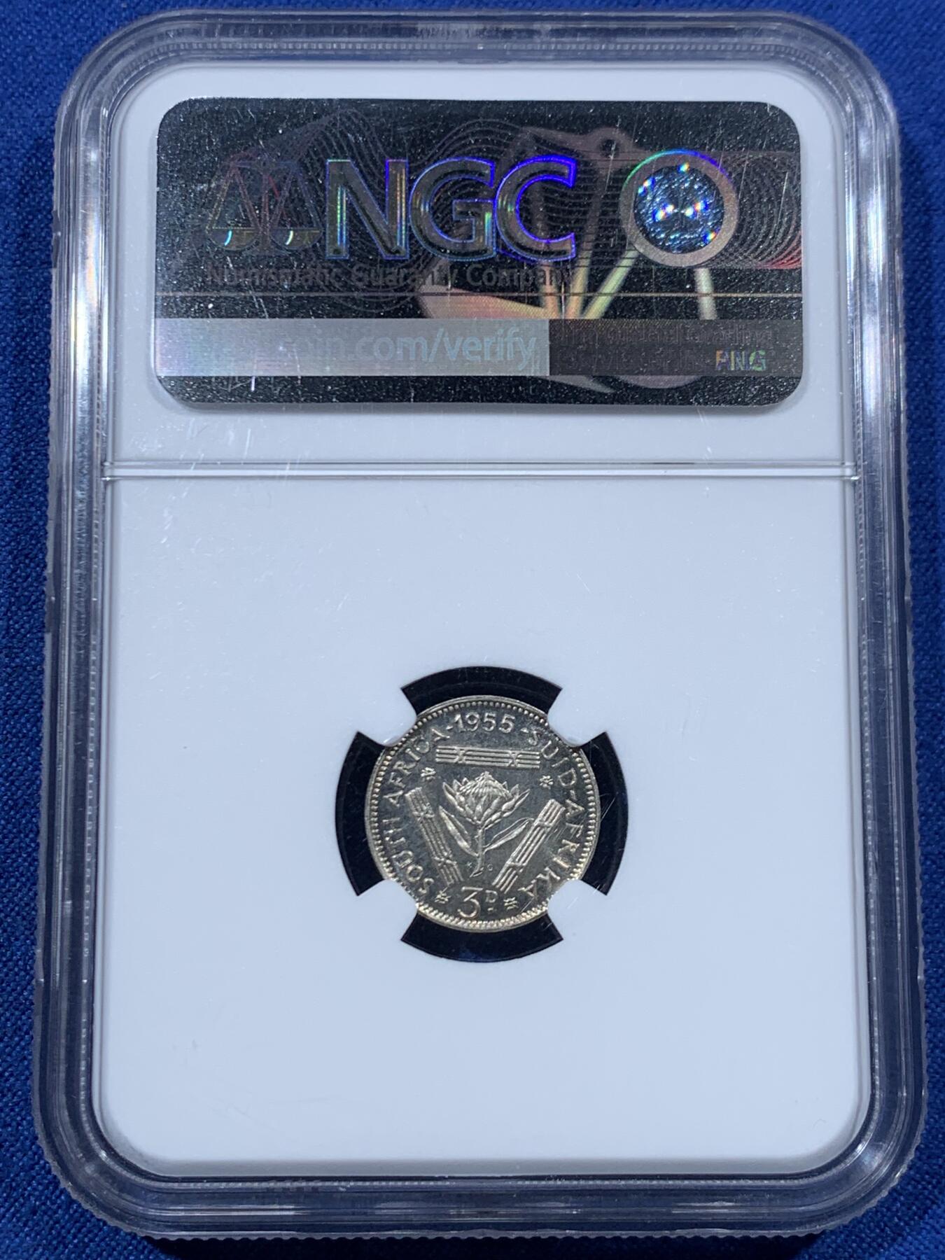 《竞宝斋》第456场 周日，周一，周二   3场连拍 （全场包邮）欢迎送拍 NGC PF66 南非1955年3P精制银币