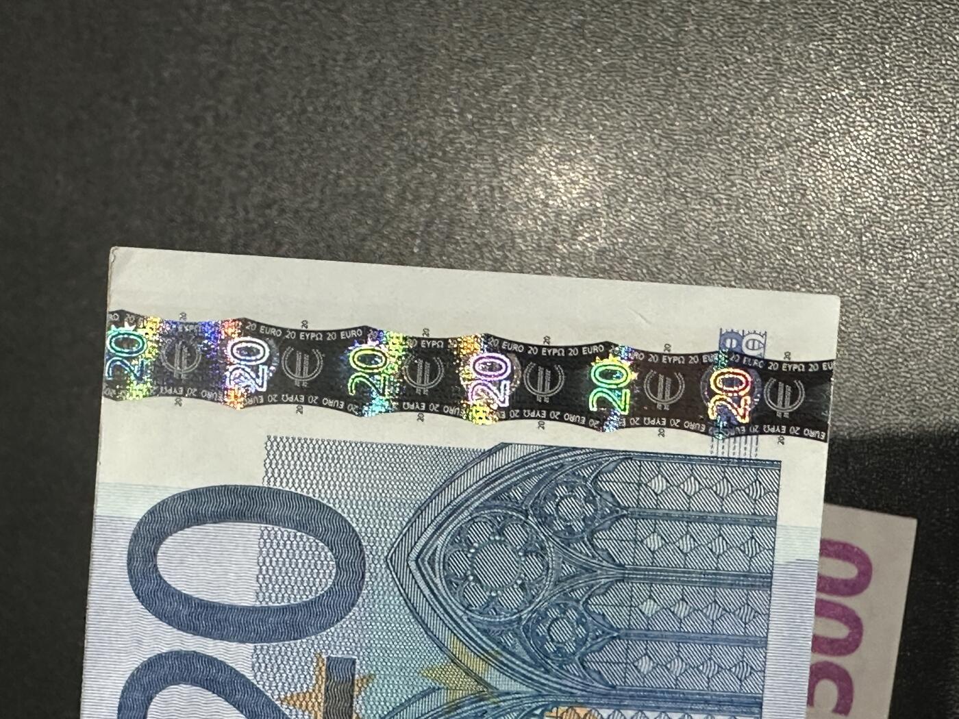 《外钞收藏家》第六百零二期（精品场）（本平台长期征集拍品、欢迎藏友们联系合作）