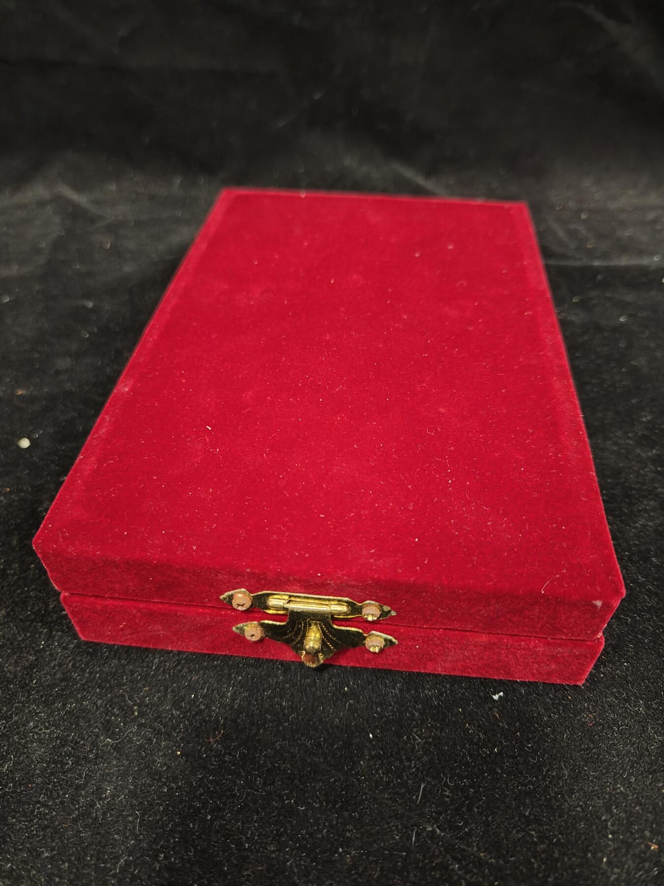 0元起拍勋章 第325期 咸鱼国勋章拍卖专场 1月14日（周三）下午6：00开始 早期官星制 民国海军陆战队中将阶级章礼盒