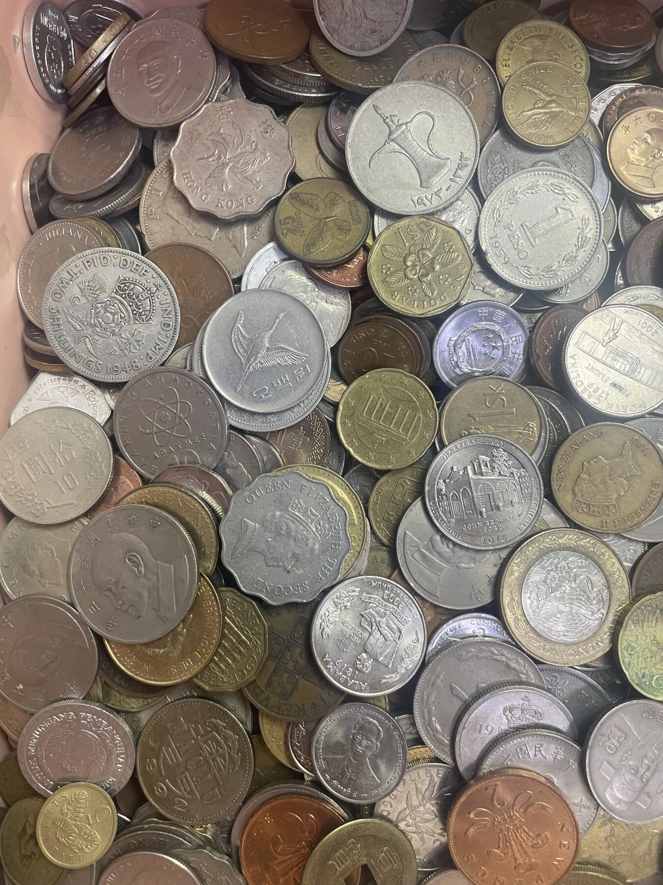 回流0110 各国硬币、纸币14.2斤（无日本币、破烂币）