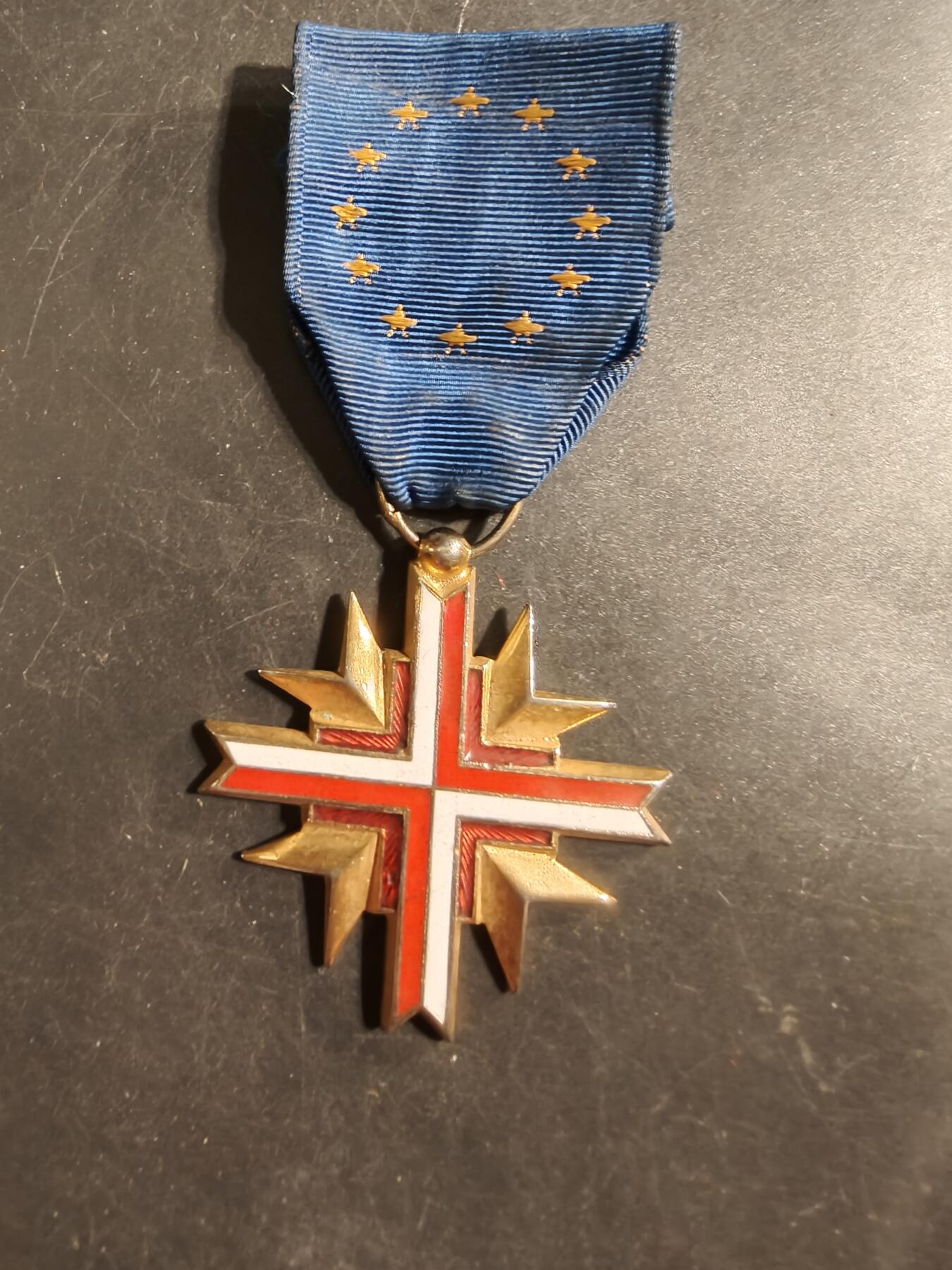 老王徽章第176期 欧盟老兵十字奖章