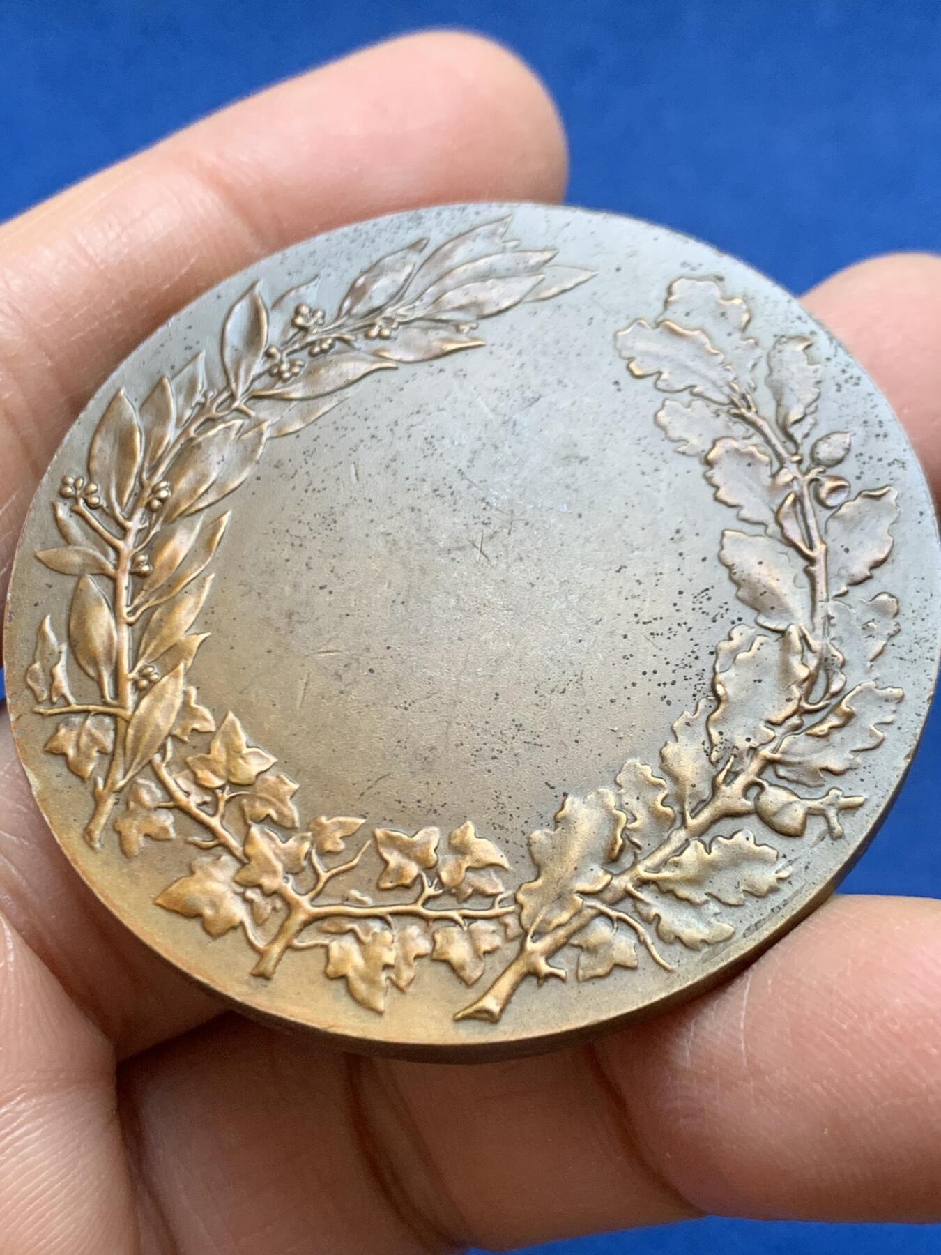 《竞宝斋》第456场 周日，周一，周二   3场连拍 （全场包邮）欢迎送拍 法国玛丽安娜女神铜章 现代大波浪发型 少见头像 H. DUBOIS作品 61.7克 49.7mm 丰饶角铜标