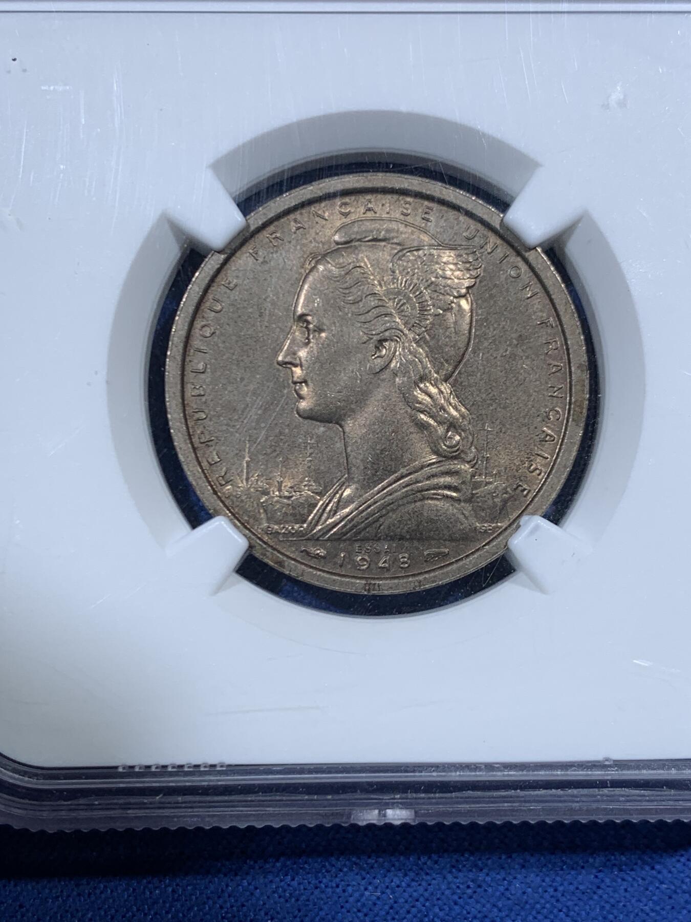 《竞宝斋》第456场 周日，周一，周二   3场连拍 （全场包邮）欢迎送拍 NGC MS63 法属圣皮埃尔和密克隆1948年2法郎 季军分