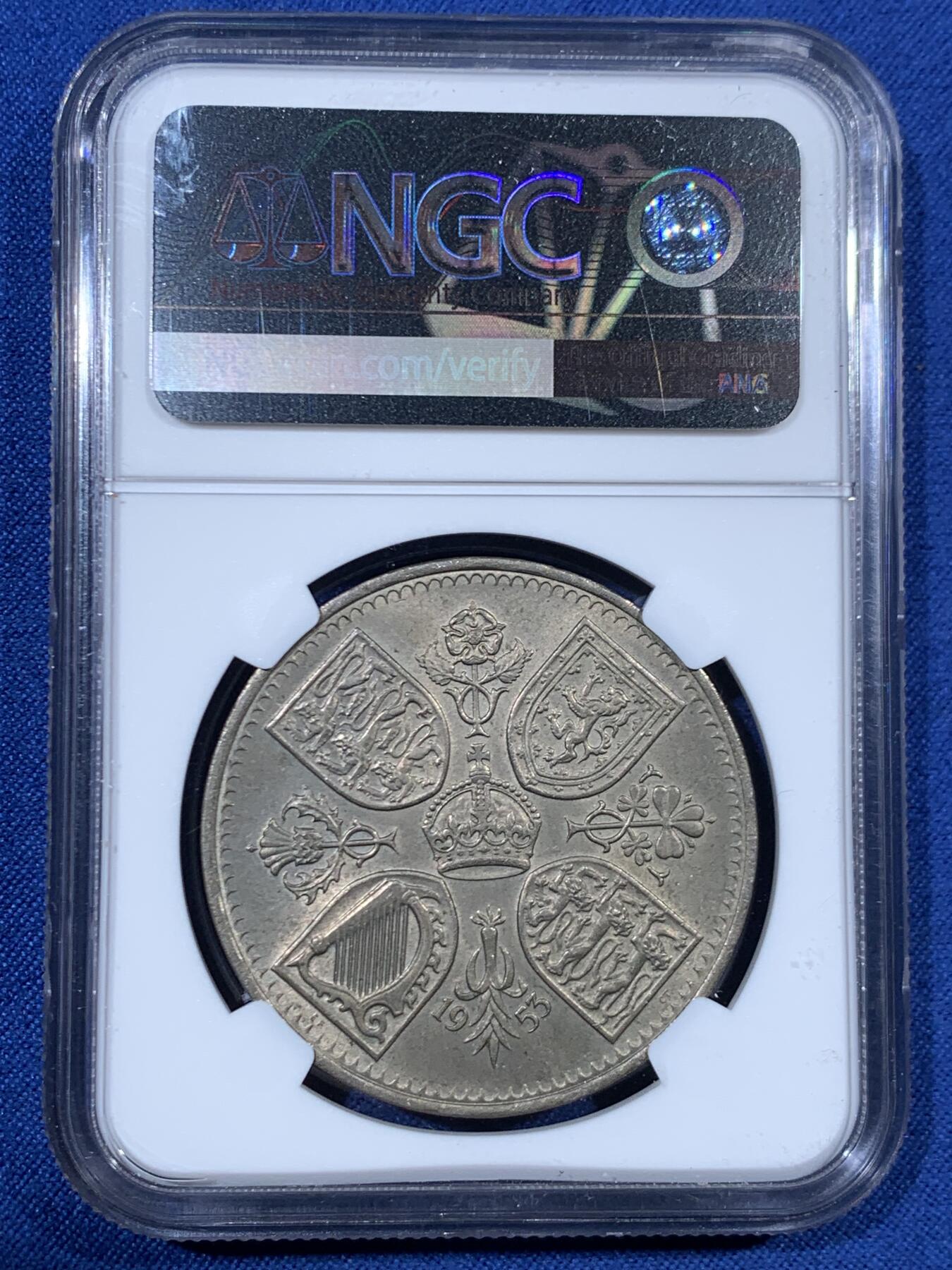 《竞宝斋》第456场 周日，周一，周二   3场连拍 （全场包邮）欢迎送拍 NGC MS64 英国1953年伊丽莎白二世登基克朗