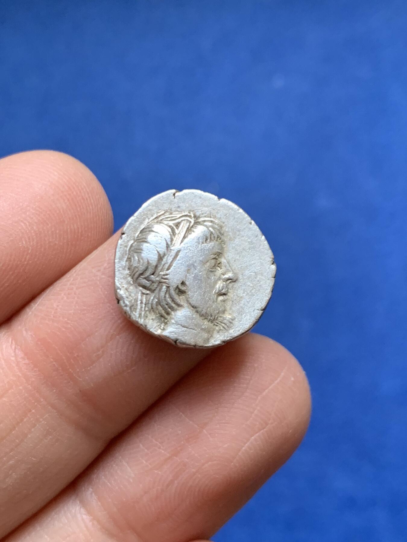 《竞宝斋》第456场 周日，周一，周二   3场连拍 （全场包邮）欢迎送拍 古希腊 卡帕多细亚王国 1德拉克马 银币 3.64克 少见头像 打制居中