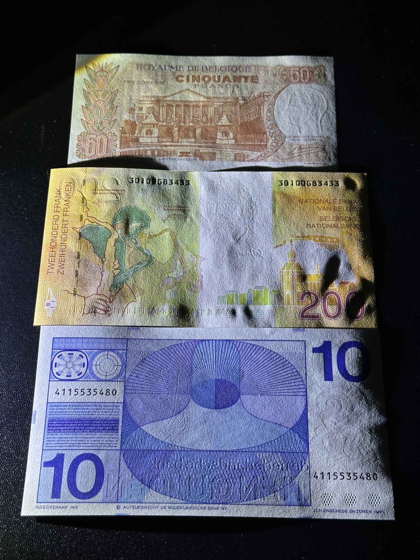 《外钞收藏家》第六百零二期（精品场）（本平台长期征集拍品、欢迎藏友们联系合作）